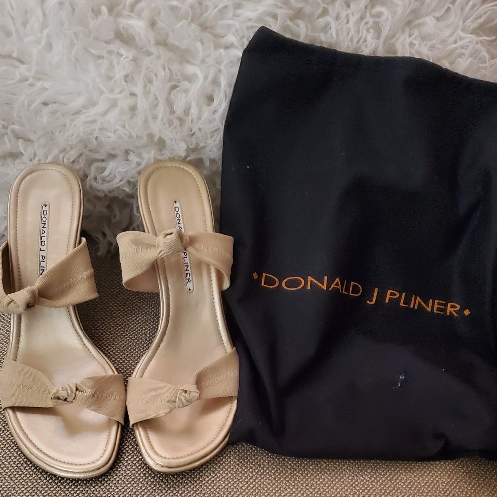 Donald J. Pliner heels